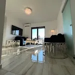 Sprezzatura Apartment *